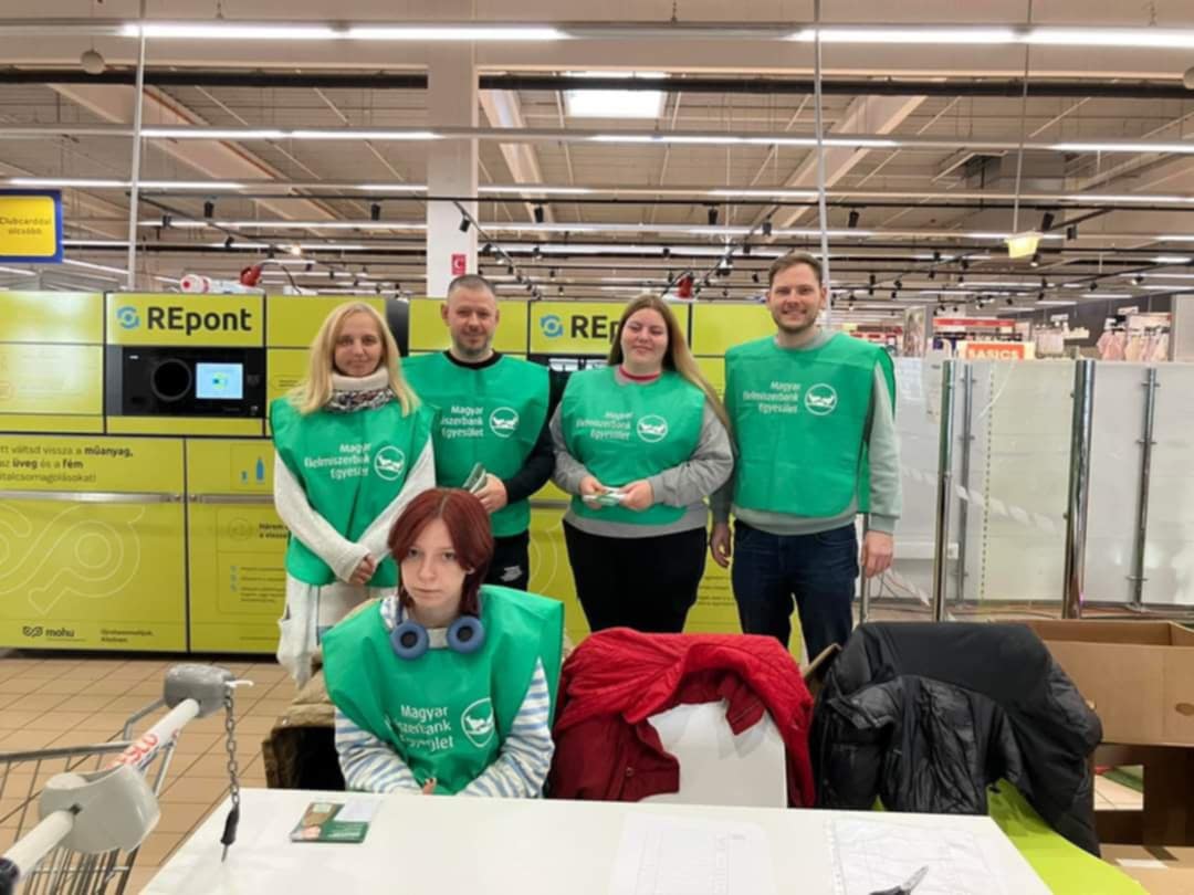 Budakesz, Tesco - Tartós élelmiszer gyűjtés